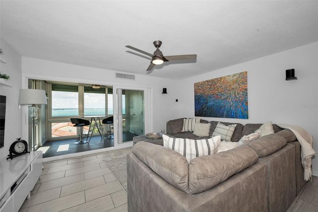 855 BAYWAY BOULEVARD 708, Clearwater Beach, FL 33767