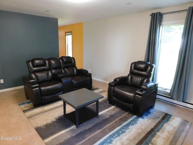 26 S Union Street, Cambridge, NY 12816