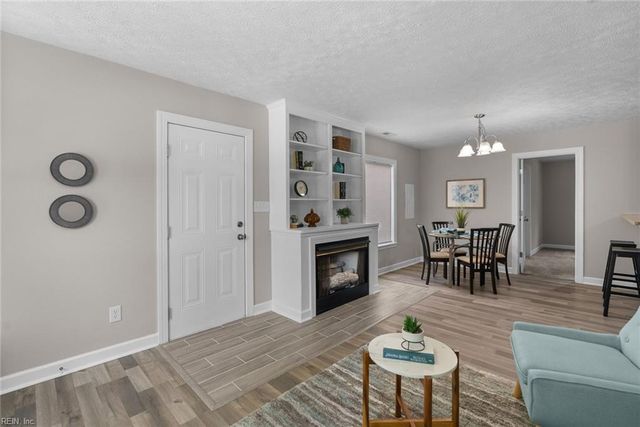 426 Berkshire TER, Hampton, VA 23605