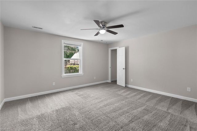 426 Berkshire TER, Hampton, VA 23605