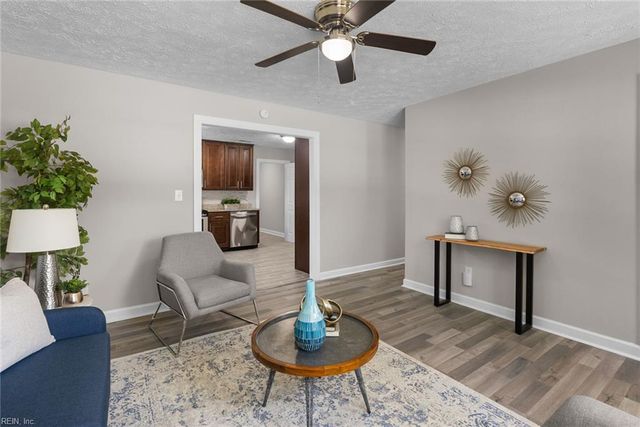 426 Berkshire TER, Hampton, VA 23605