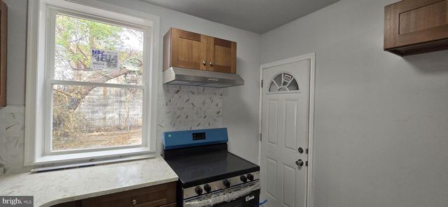 1411 W LOUDON ST, Philadelphia, PA 19141