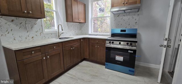 1411 W LOUDON ST, Philadelphia, PA 19141