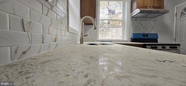 1411 W LOUDON ST, Philadelphia, PA 19141