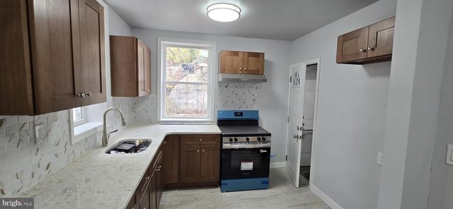 1411 W LOUDON ST, Philadelphia, PA 19141