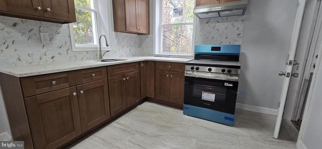 1411 W LOUDON ST, Philadelphia, PA 19141