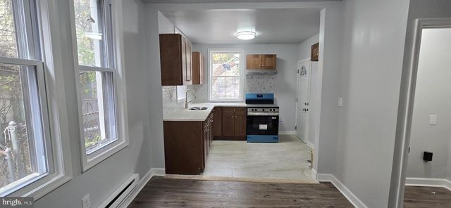 1411 W LOUDON ST, Philadelphia, PA 19141