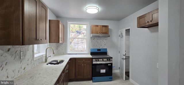 1411 W LOUDON ST, Philadelphia, PA 19141