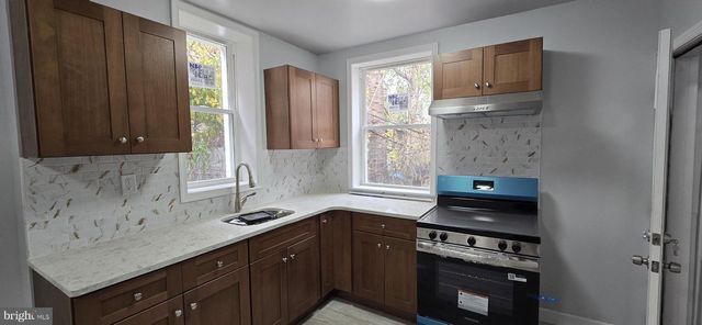 1411 W LOUDON ST, Philadelphia, PA 19141