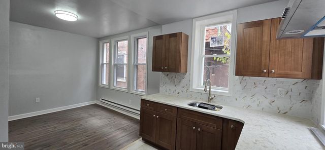 1411 W LOUDON ST, Philadelphia, PA 19141