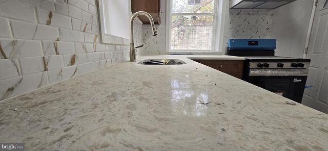 1411 W LOUDON ST, Philadelphia, PA 19141