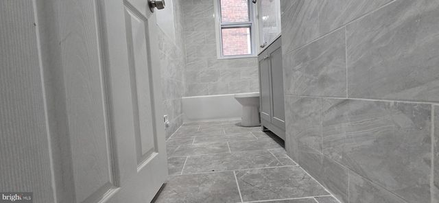 1411 W LOUDON ST, Philadelphia, PA 19141