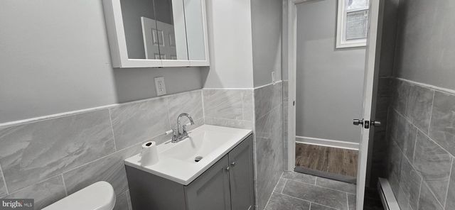 1411 W LOUDON ST, Philadelphia, PA 19141