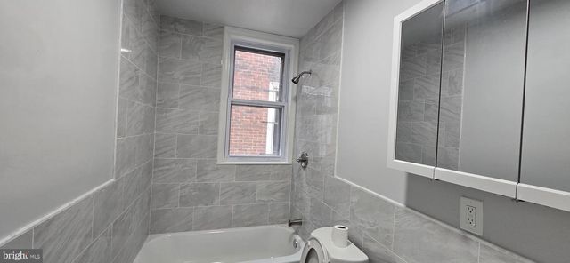 1411 W LOUDON ST, Philadelphia, PA 19141