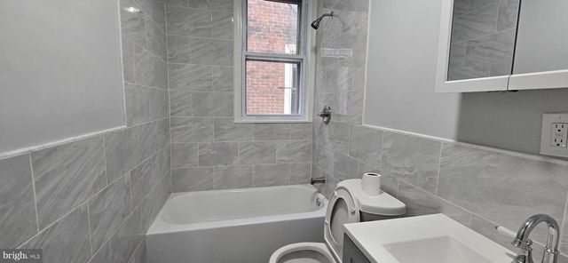 1411 W LOUDON ST, Philadelphia, PA 19141