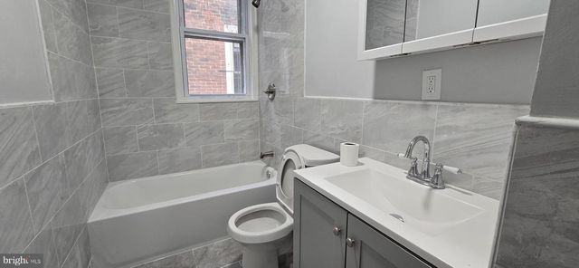 1411 W LOUDON ST, Philadelphia, PA 19141