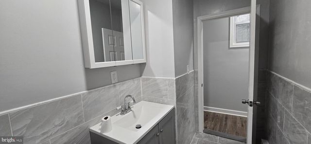 1411 W LOUDON ST, Philadelphia, PA 19141