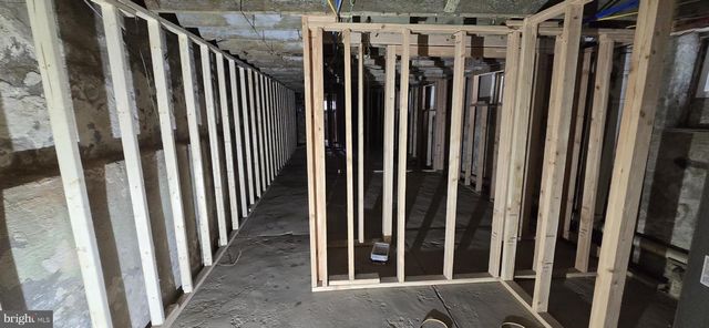 1411 W LOUDON ST, Philadelphia, PA 19141