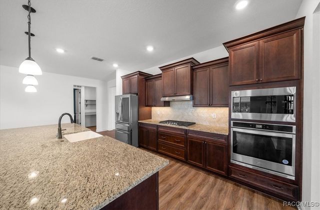 8233 SW 93rd Terrace, Ocala, FL 34481