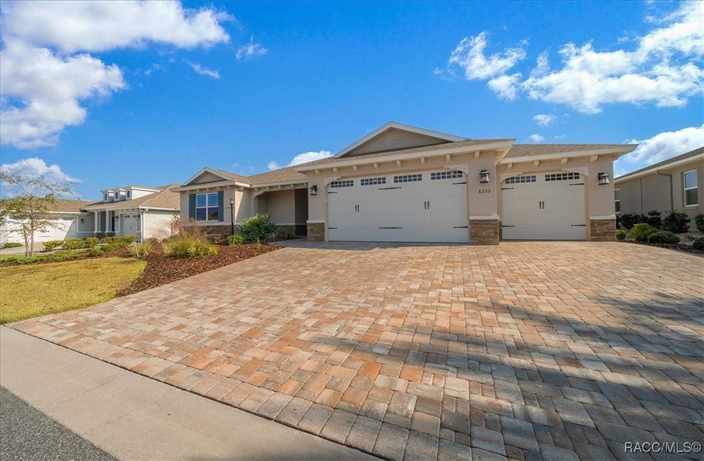 8233 SW 93rd Terrace, Ocala, FL 34481