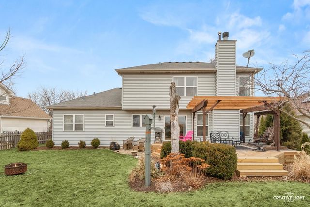 534 Chestnut Drive, Oswego, IL 60543