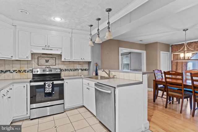 328 N SPRING ST, Middletown, PA 17057