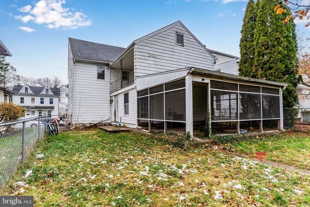 328 N SPRING ST, Middletown, PA 17057