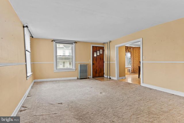 328 N SPRING ST, Middletown, PA 17057