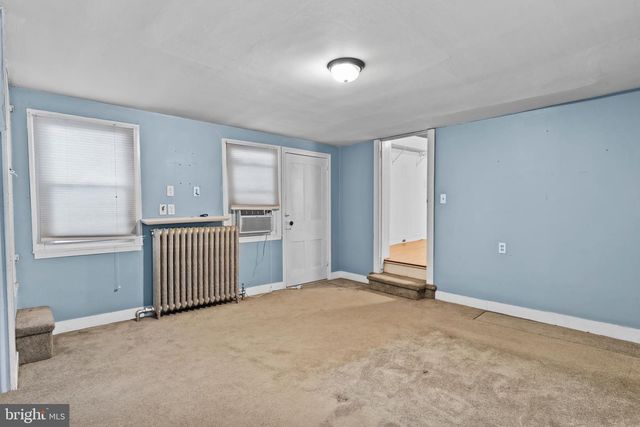 328 N SPRING ST, Middletown, PA 17057