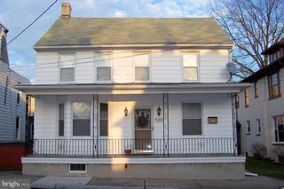 328 N SPRING ST, Middletown, PA 17057