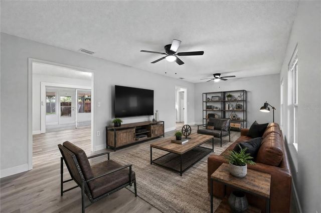 2390 NORTHLAND ROAD, Mount Dora, FL 32757
