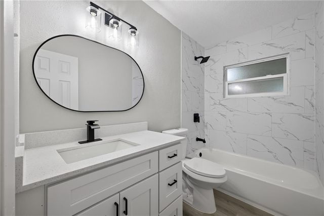 2390 NORTHLAND ROAD, Mount Dora, FL 32757