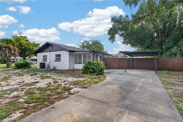 2390 NORTHLAND ROAD, Mount Dora, FL 32757