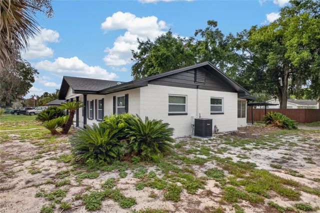 2390 NORTHLAND ROAD, Mount Dora, FL 32757