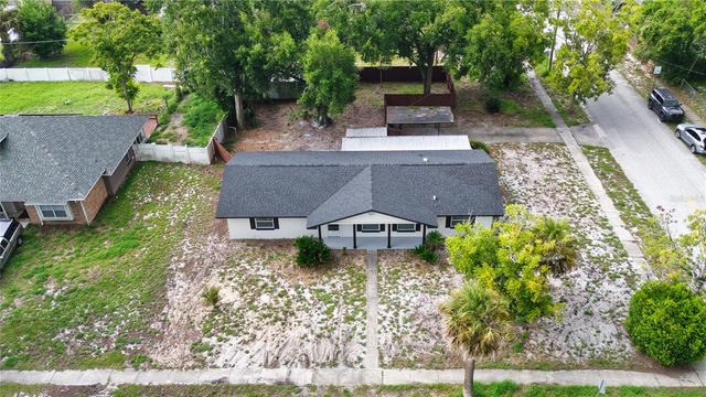2390 NORTHLAND ROAD, Mount Dora, FL 32757