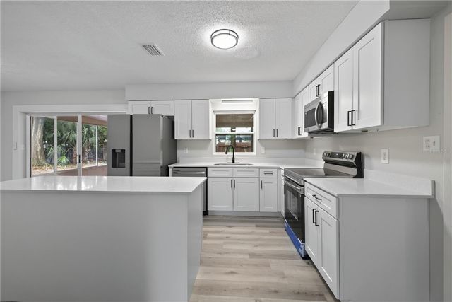 2390 NORTHLAND ROAD, Mount Dora, FL 32757