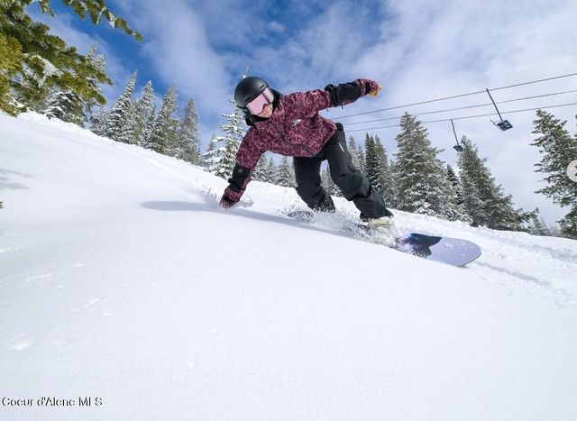 5 Crystal Springs Rd, Sandpoint, ID 83864