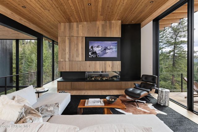 5 Crystal Springs Rd, Sandpoint, ID 83864