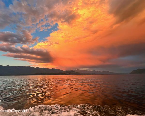 5 Crystal Springs Rd, Sandpoint, ID 83864