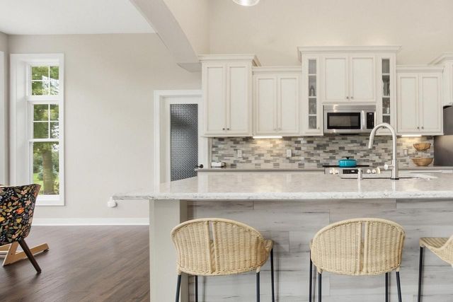 S84W33185 Brown Bear LANE, Mukwonago, WI 53149