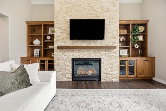 S84W33185 Brown Bear LANE, Mukwonago, WI 53149