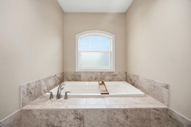 S84W33185 Brown Bear LANE, Mukwonago, WI 53149
