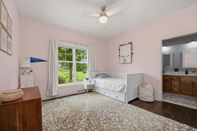 S84W33185 Brown Bear LANE, Mukwonago, WI 53149