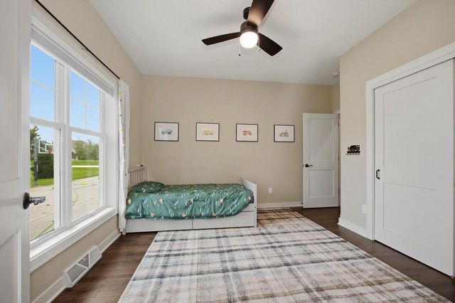 S84W33185 Brown Bear LANE, Mukwonago, WI 53149