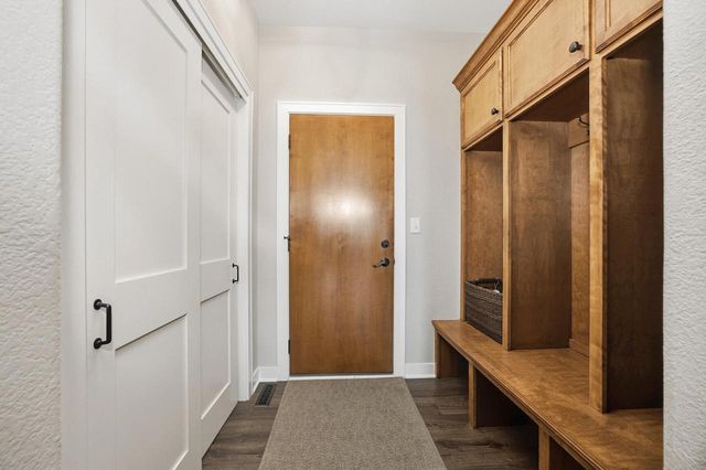 S84W33185 Brown Bear LANE, Mukwonago, WI 53149