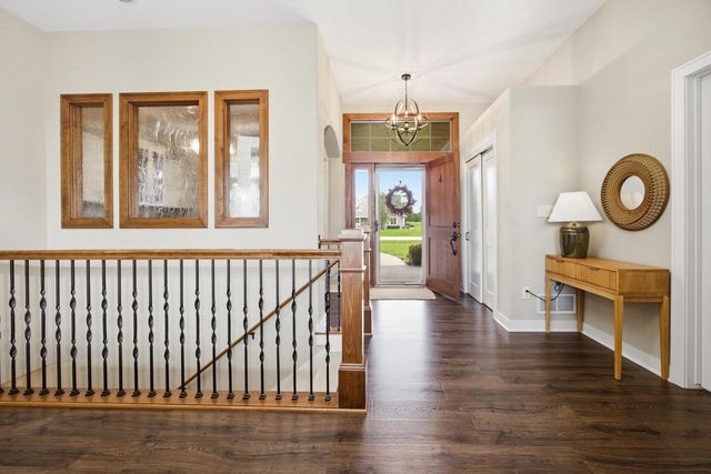 S84W33185 Brown Bear LANE, Mukwonago, WI 53149