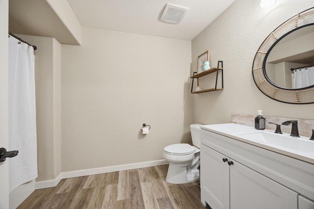 S84W33185 Brown Bear LANE, Mukwonago, WI 53149