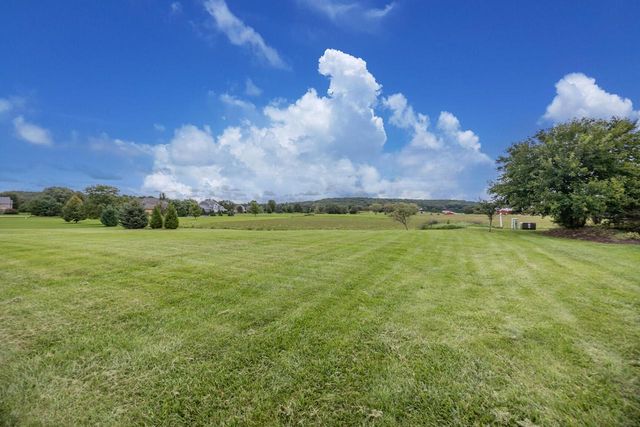 S84W33185 Brown Bear LANE, Mukwonago, WI 53149