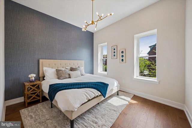 527 CHRISTIAN ST, Philadelphia, PA 19147