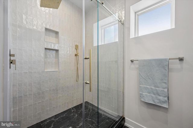 527 CHRISTIAN ST, Philadelphia, PA 19147